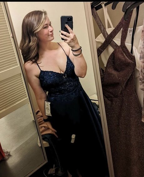 Gapeach713 ポルノスター 無料 画像