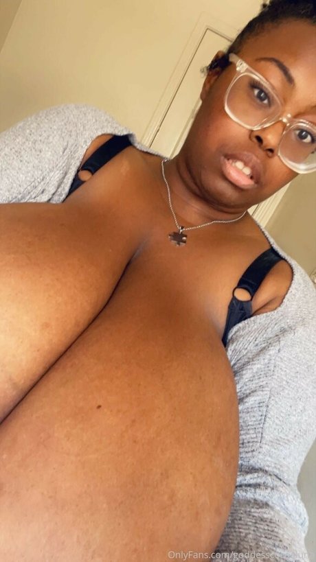 GoddessCocoaLuna ヌードモデル 写真