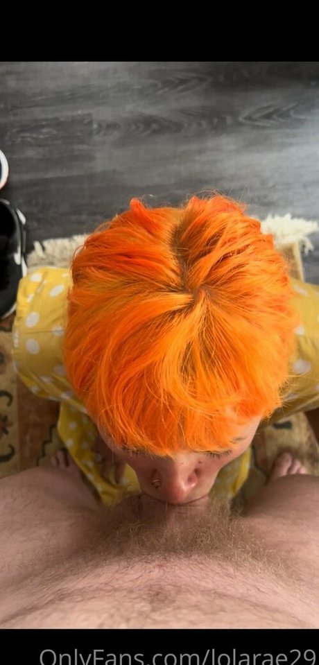 lolarae29 裸モデル 写真