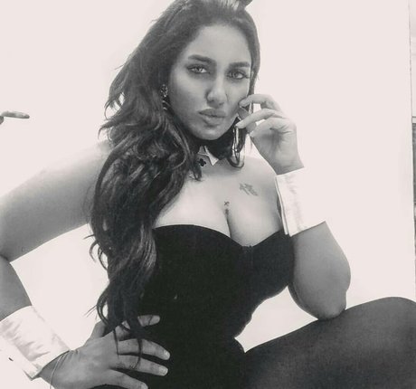 Pakistani Beauties 高品質モデル 画像