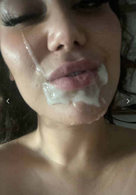 乳首 オンリーファンズ 美しい裸 写真