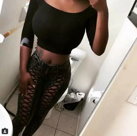 Itstaviaa 高品質モデル 写真