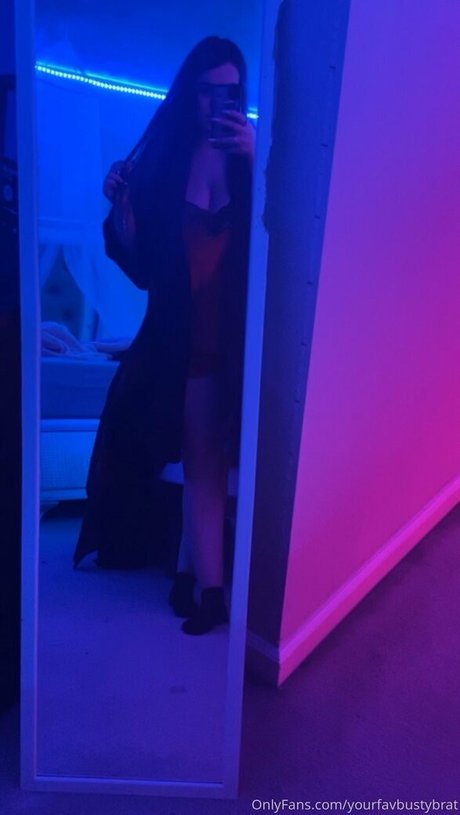 黒檀ペッギングオンリーファンズ ポルノ 画像