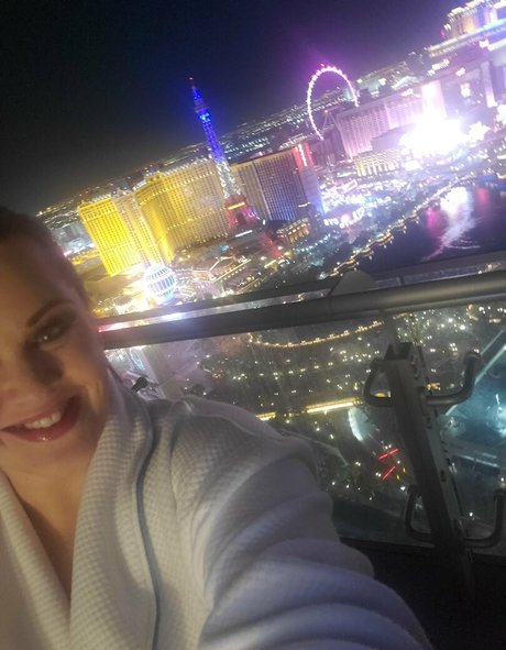 alexagrey00 ヌードのポルノスター 写真