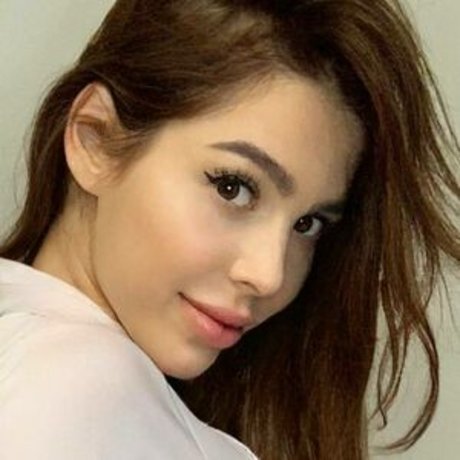 Alena Koshelava 完璧なポルノスター 写真