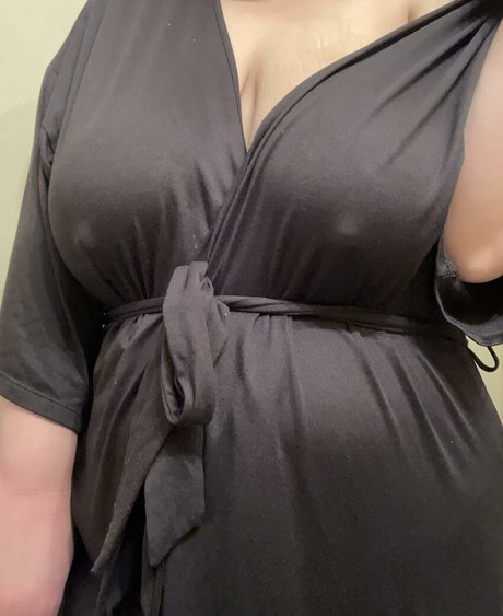 bustybabymarie トップポルノスター 写真