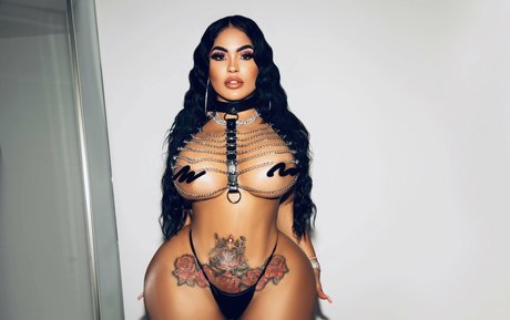 ティーンランジェリーオンリーファンズ ホットセックス 写真