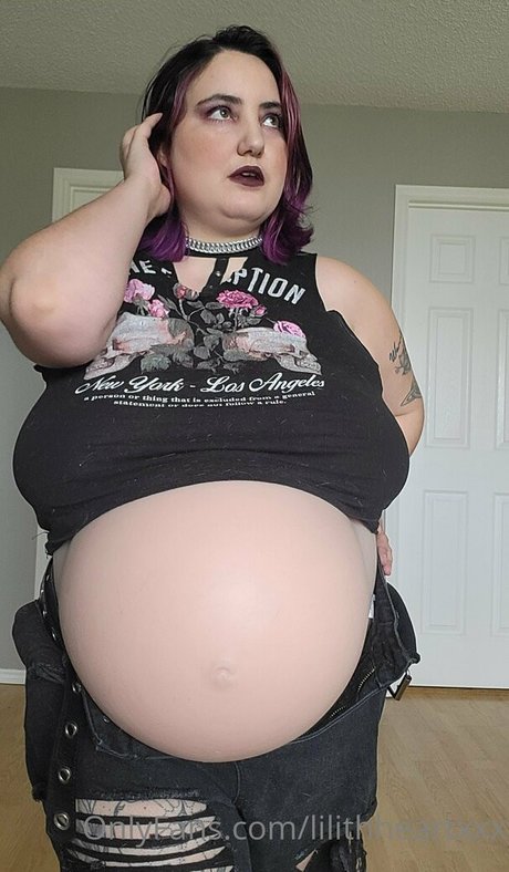 裸のシャワー オンリーファンズ セクシーヌード 写真