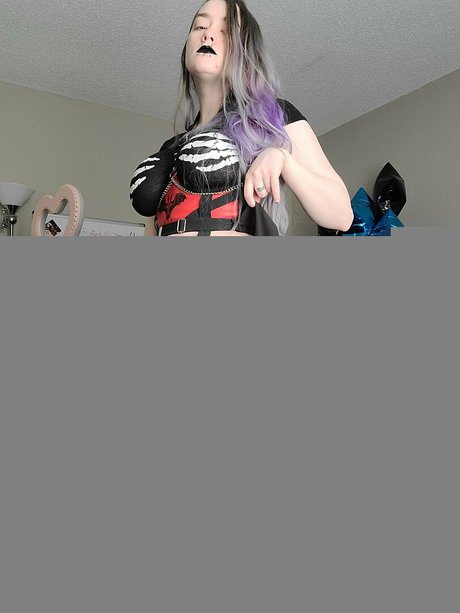 vylentine ヌードモデル 画像