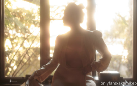 スペードのクイーン オンリーファンズ 無料セックス 画像