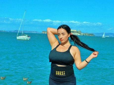 ゲイディルドオンリーファンズ セックス 画像