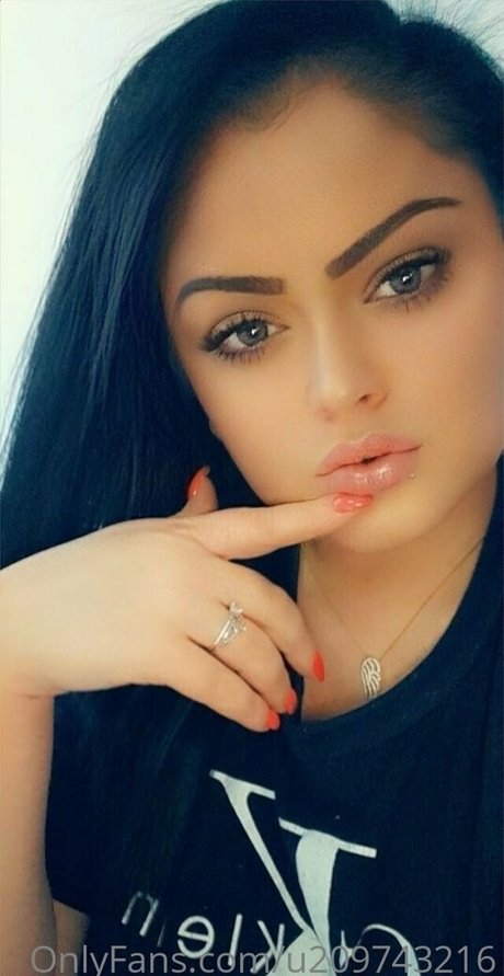 ella malyna27 トップ女優 写真