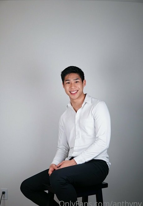 anthvny 完璧なモデル ギャラリー