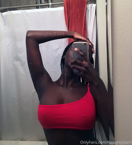 巨乳 射精 オンリーファンズ HD 写真