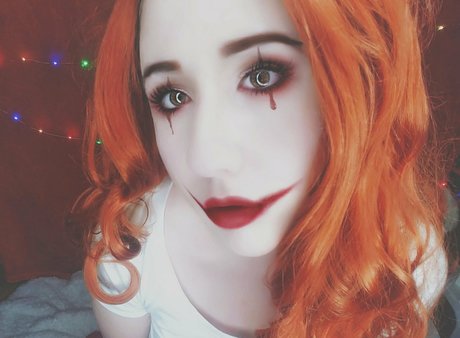 ボディビルダーヌードオンリーファンズ 無料ヌード 画像