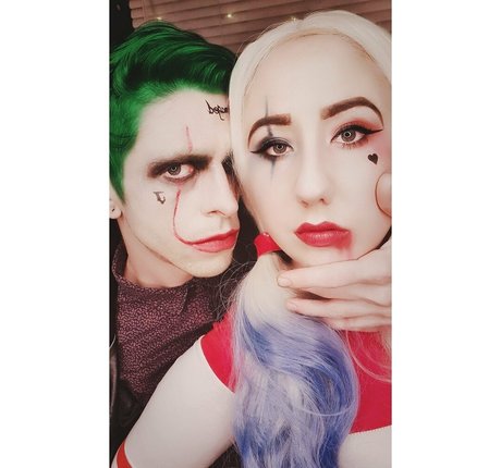 gothickitti ポルノスター 無料 写真