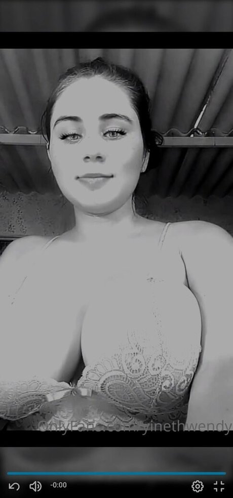 Wendy Yineth セクシーなスター 画像