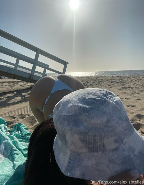 alexistelles セクシー女優 写真