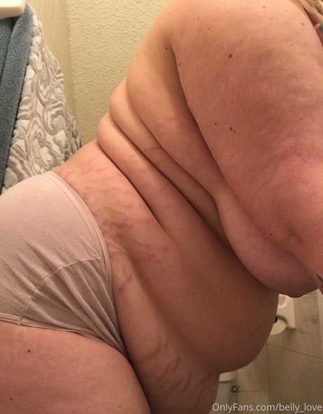 belly love かわいいスター 写真