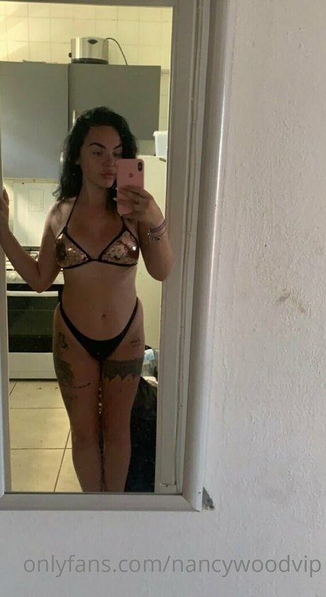 nancywood2 ヌードのポルノスター ギャラリー