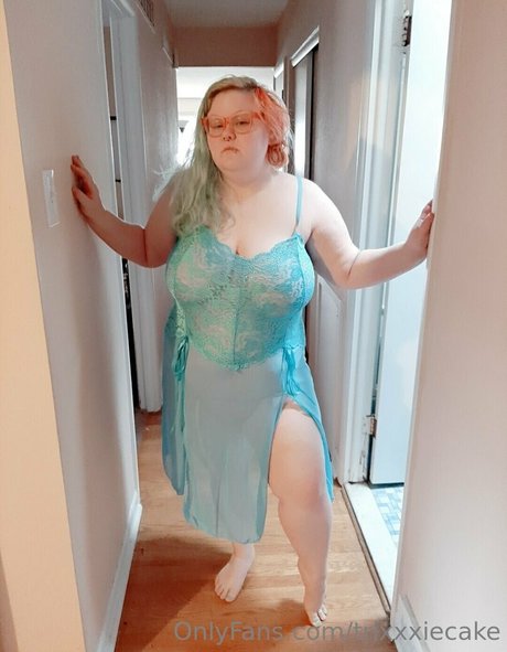 trixxxiecake 美しい女優 写真