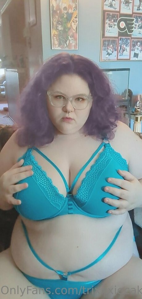 trixxxiecake ポルノスター 高品質 画像