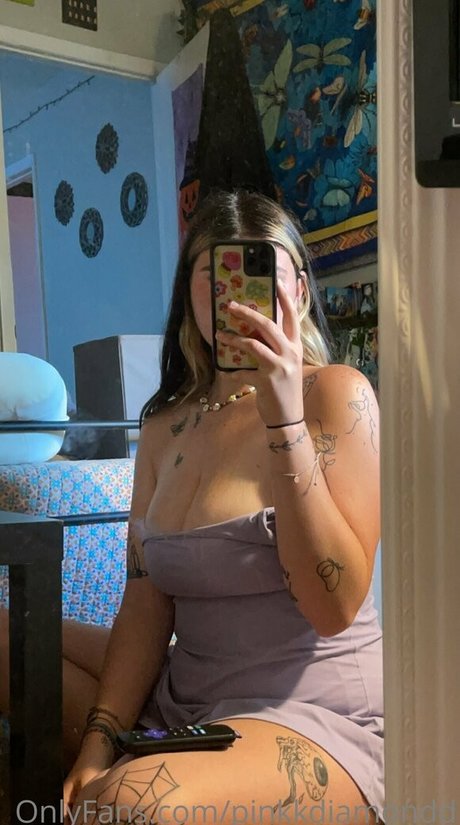 pinkkdiamondd ポルノスター ホット 画像