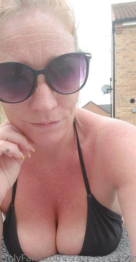 crazeysexyjewels 完璧なポルノスター ギャラリー