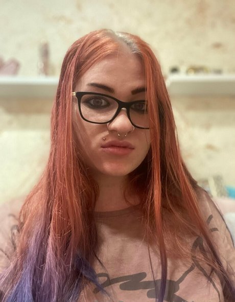 albinoteen ポルノモデル 写真