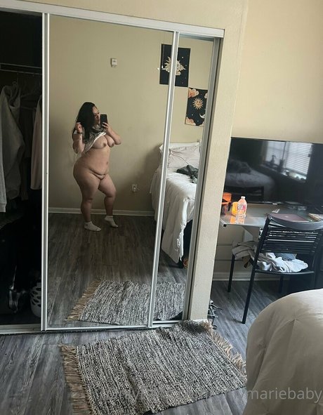 onlymariebaby ポルノスター 裸 画像