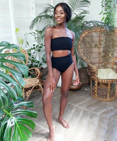 AJ Odudu セクシーなスター 画像