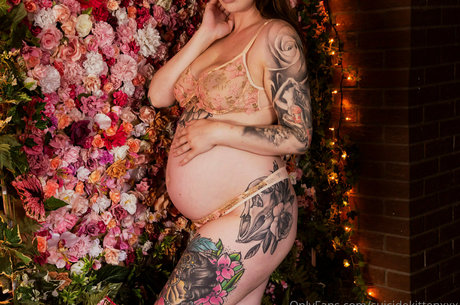 suicidekittenxxx 高品質モデル 写真