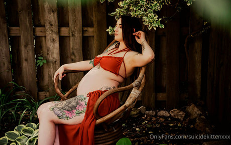 suicidekittenxxx スター ヌード ギャラリー