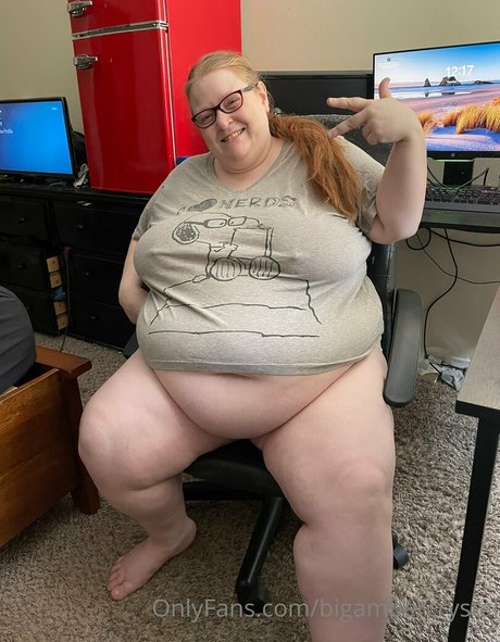 ティーンフィンガリングオンリーファンズ セクシー裸 写真