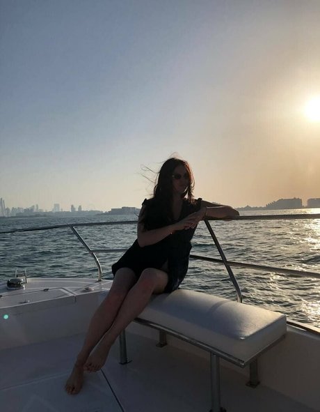 アナル乱交オンリーファンズ 無料ポルノ 写真