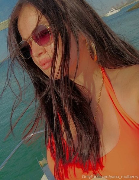 yanamulberry 完璧なポルノスター 写真