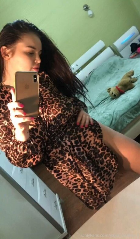 曲線美のxxx オンリーファンズ ホットポルノ 写真