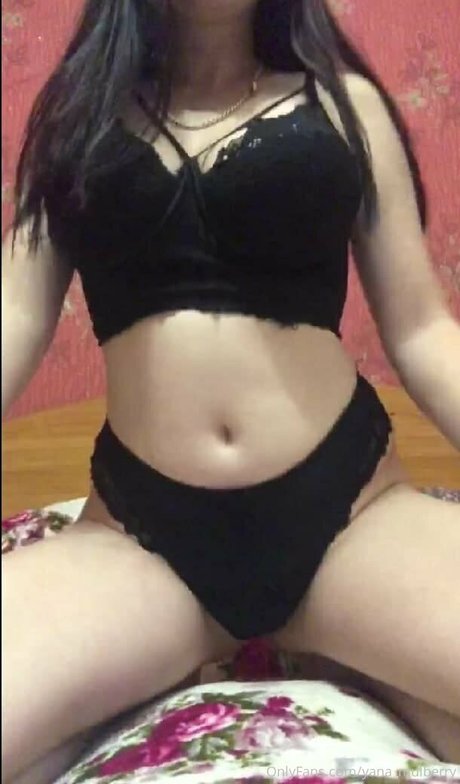 yanamulberry 最高のポルノスター 画像