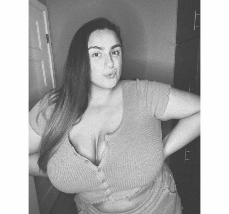 精子オンリーファン エロチック 写真