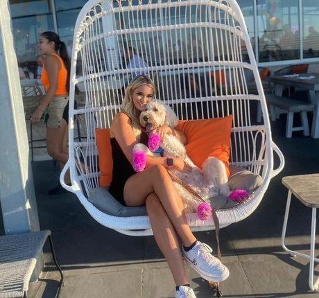 Avery Trail セクシー女優 写真