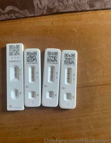 シャワー3P オンリーファンズ 裸 ギャラリー