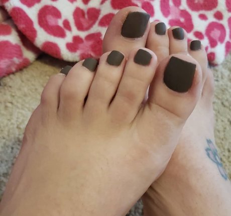 太った足のオンリーファンズ 無料ヌード 画像