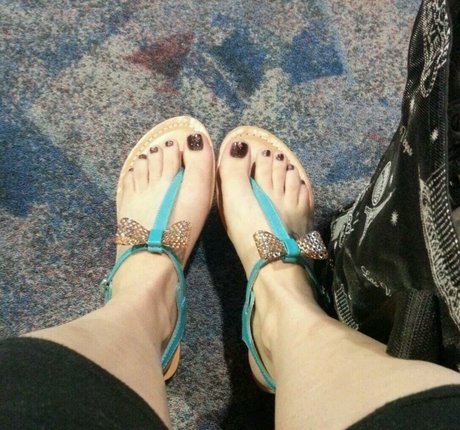 黒髪の熟女オンリーファンズ 美しい 写真