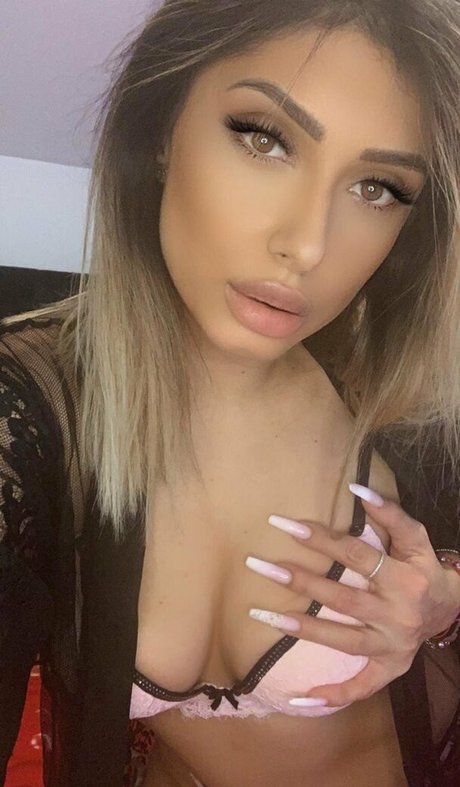 crystalnoir vip 高品質モデル ギャラリー