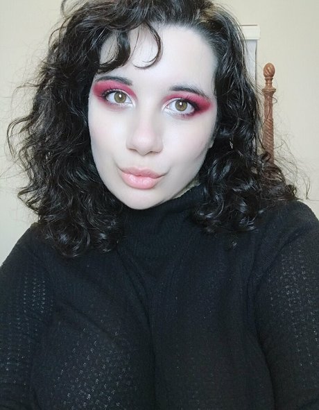 Demongrimalkin セクシーなスター ギャラリー