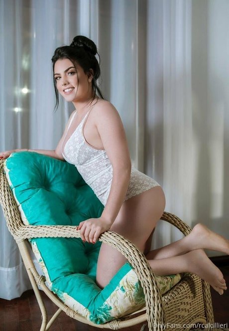 rcalcillieri 女優 写真