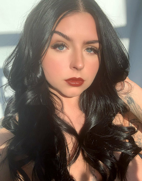 黒人BBW オンリーファンズ 美しいヌード 写真