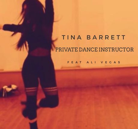 Tina Barrett 可愛いモデル 写真