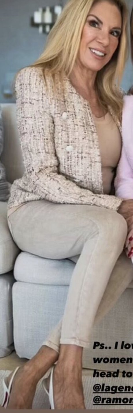 Ramona Singer 美しいポルノスター 写真