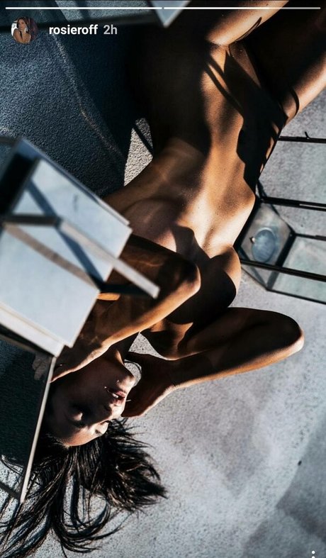 Rosie Roff ポルノスター 裸 写真